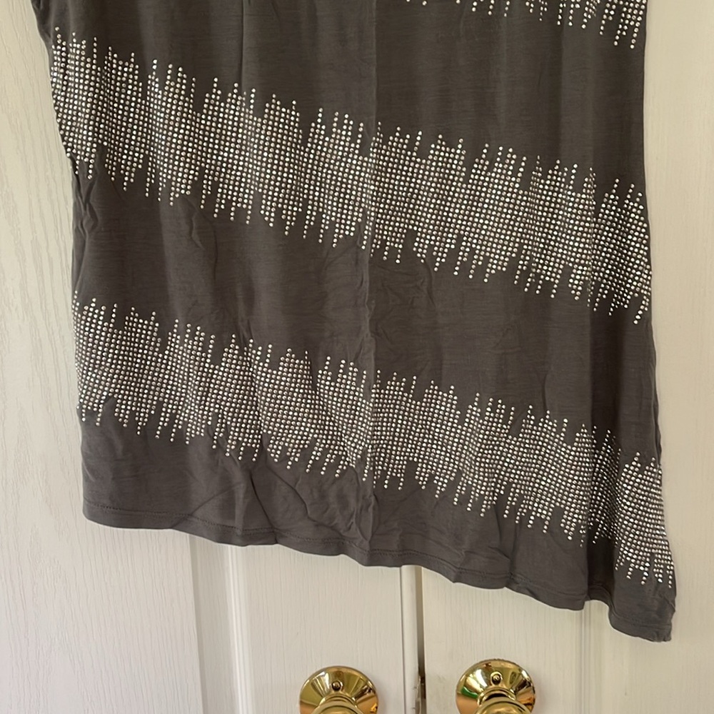 Never Worn - image 3